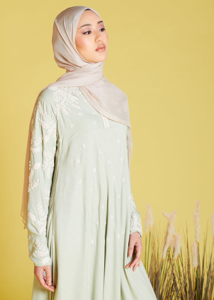 Yomogi Abaya