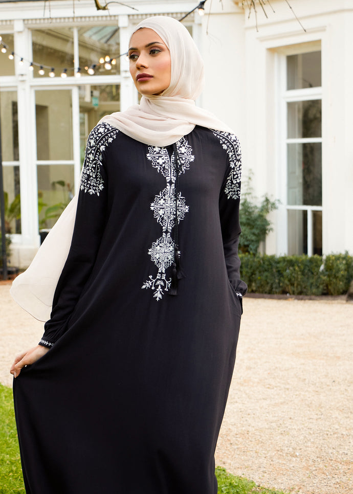 Sumer Abaya (Final Sale)
